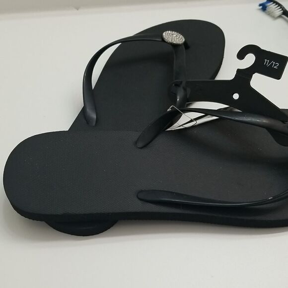 💚 3/$10 Sandals. C2b1 - Picture 4 of 4